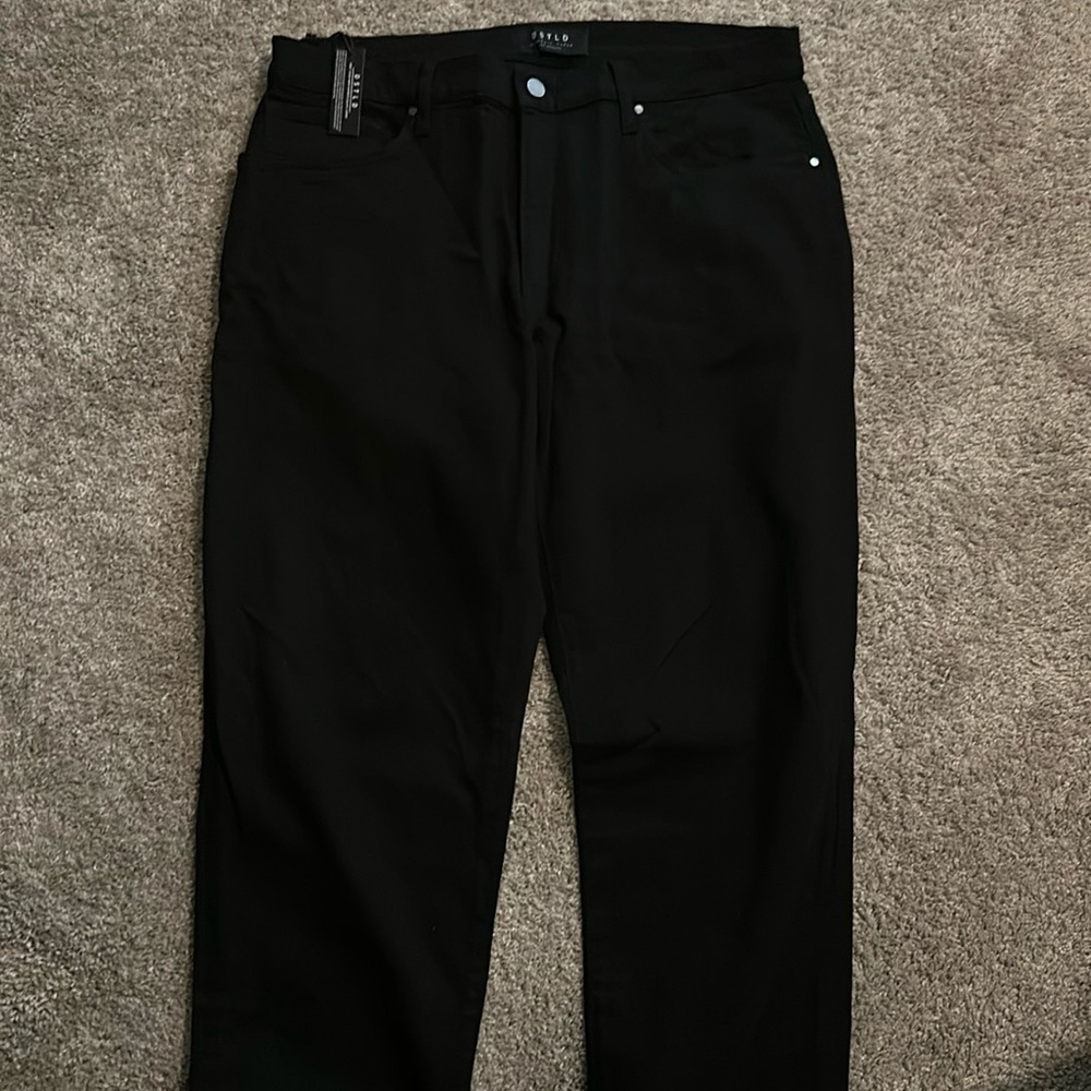 DSTLD- Athletic Taper Jeans